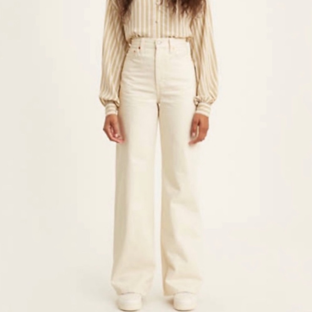 Levi’s Ribcage Wide Leg Jeans